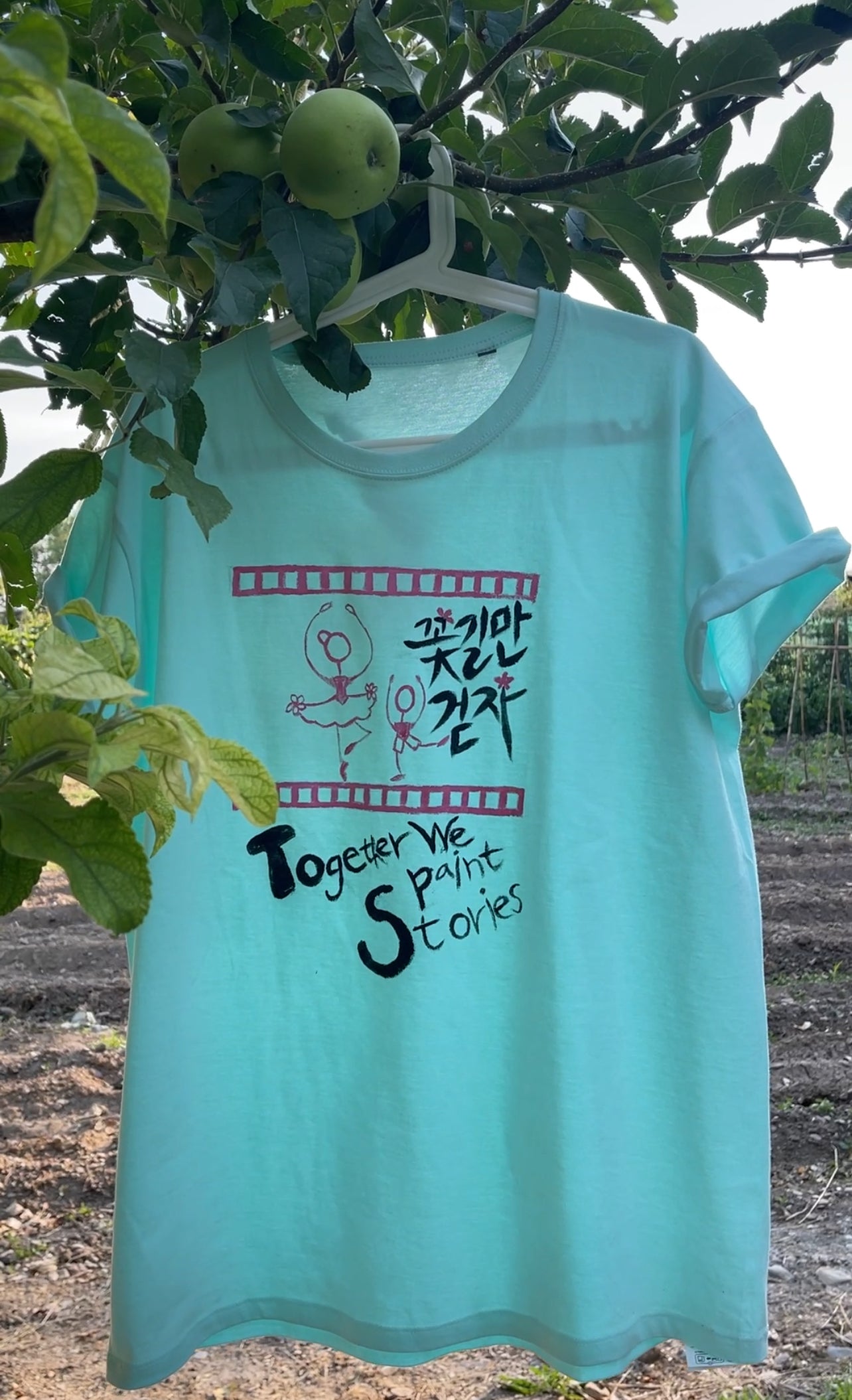 Together We Paint Stories